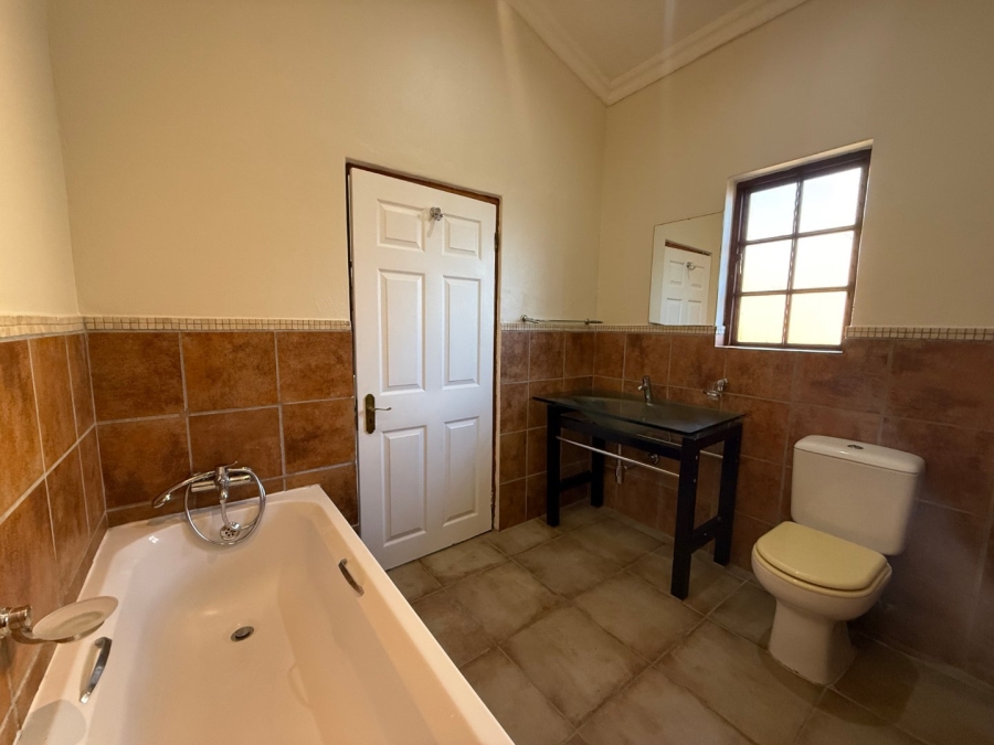 To Let 3 Bedroom Property for Rent in Landsmeer Residential Estate North West